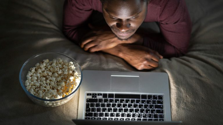 Netflix : comment télécharger des films et séries sur PC ?