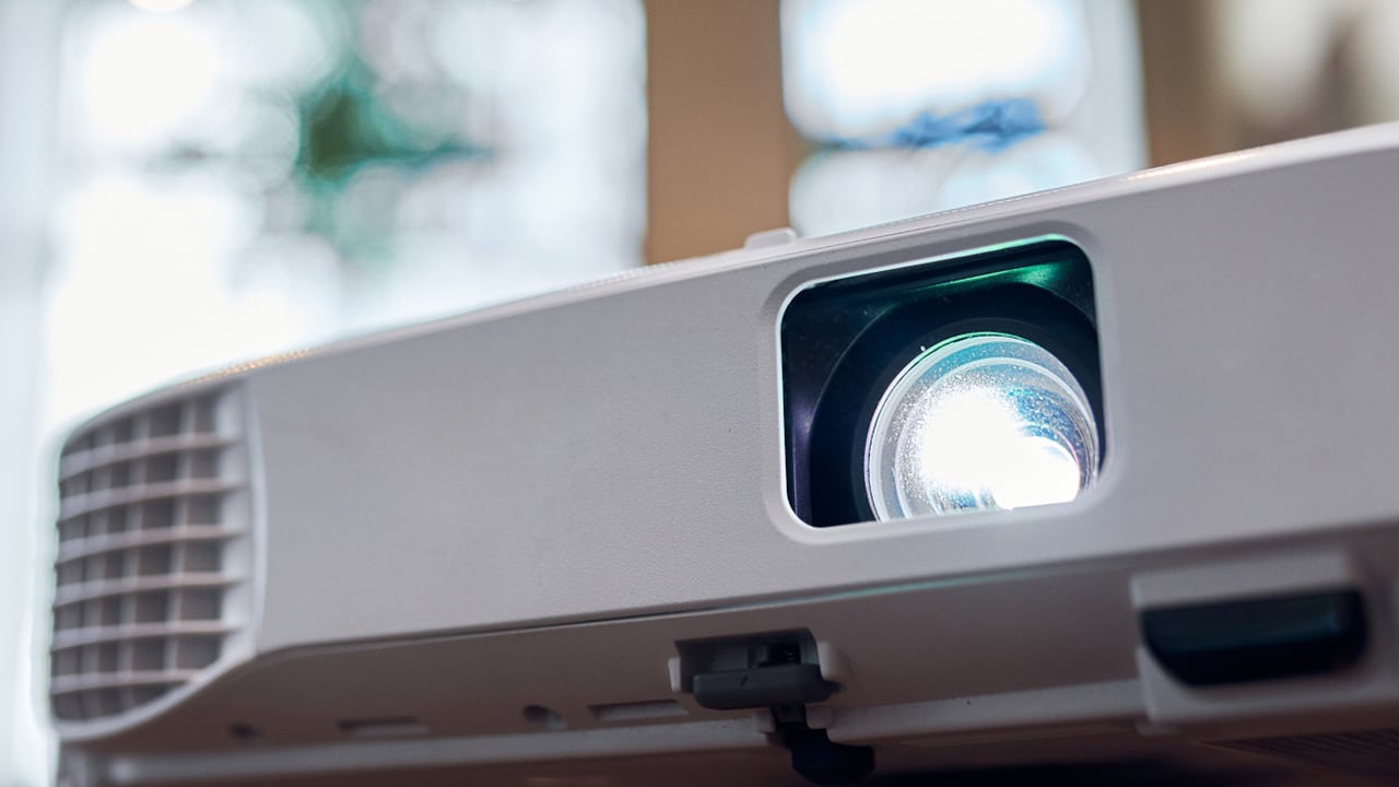 Vidéoprojecteur pour regarder la télévision